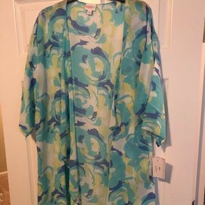 LuLaRoe Medium Shirley - New